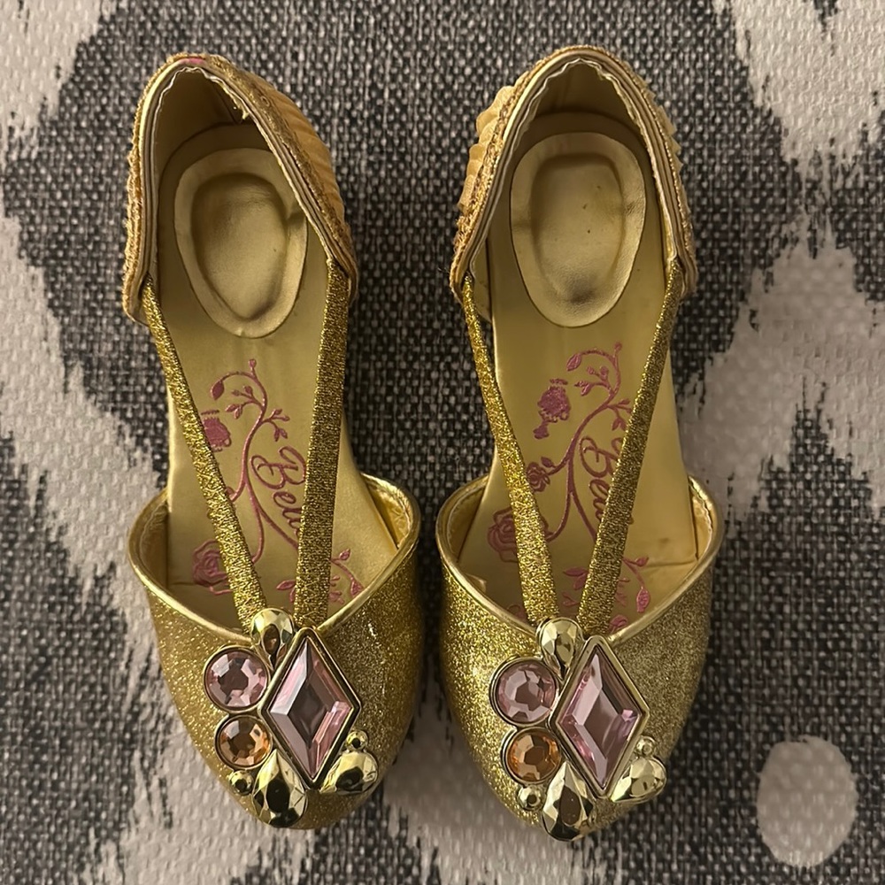 Belle shoes Size 11/12